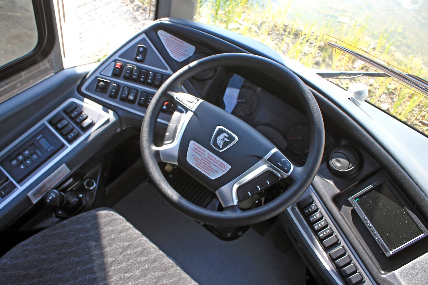 ТНСТ поставил в Сургут 3 автобуса НефАЗ
